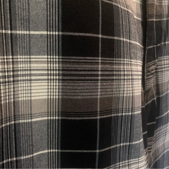 Silver Point men's size 34 plaid black white gray cargo shorts baggy pockets - Picture 2 of 6